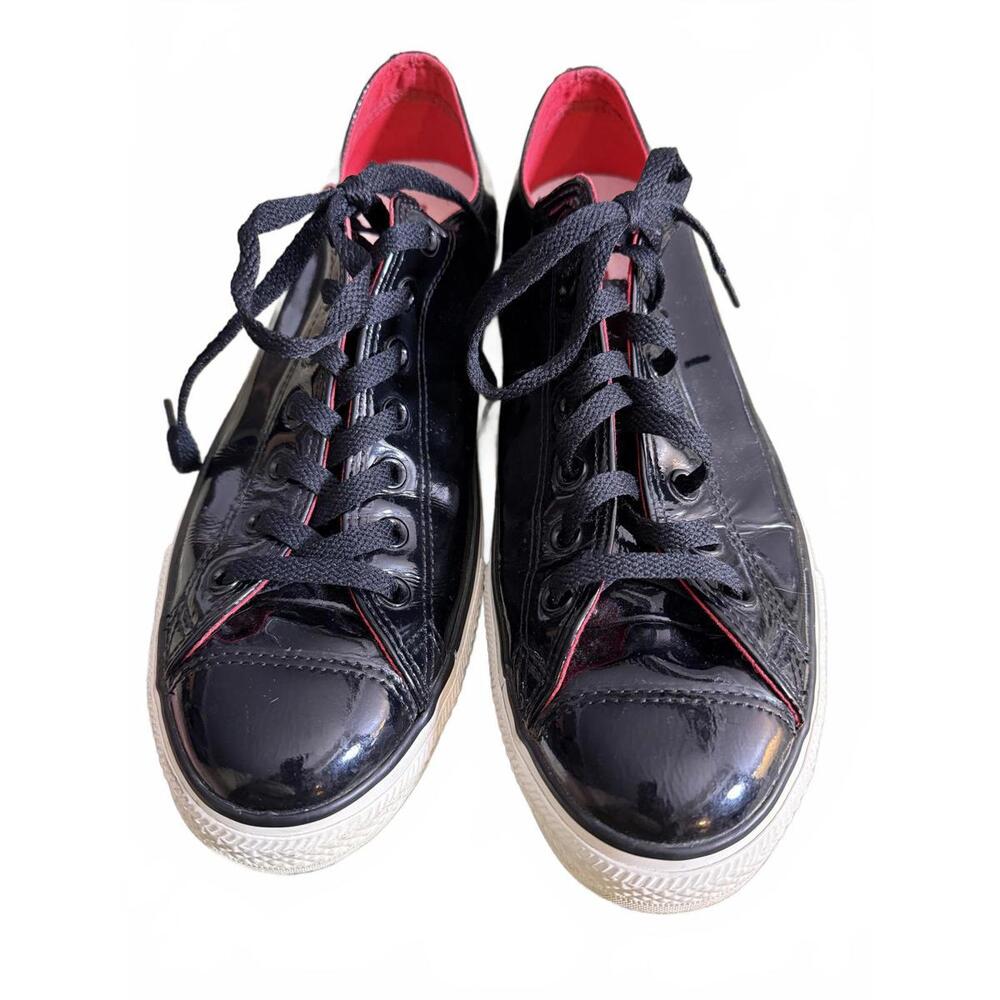 CONVERSE ALL STARS‎ Black Patent Leather Red Interior Mens SZ 11. #111133